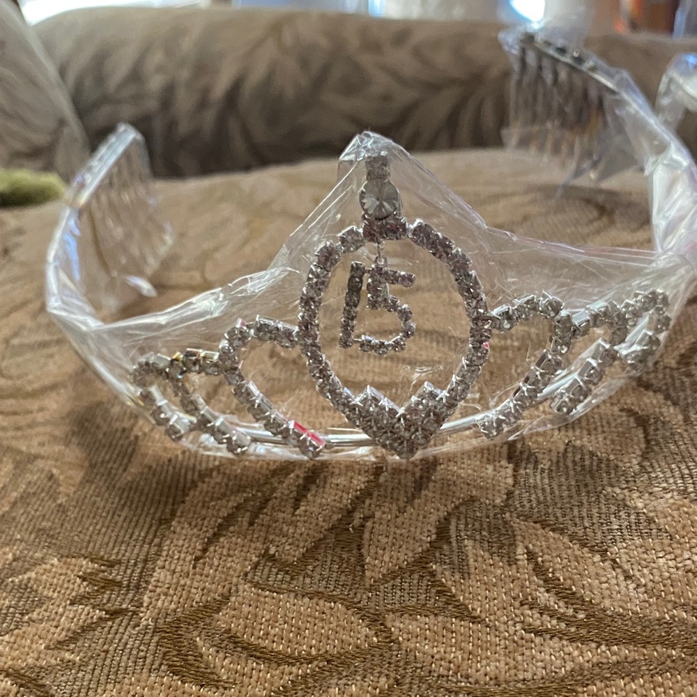 Silver Tiara with Rhinestones 15